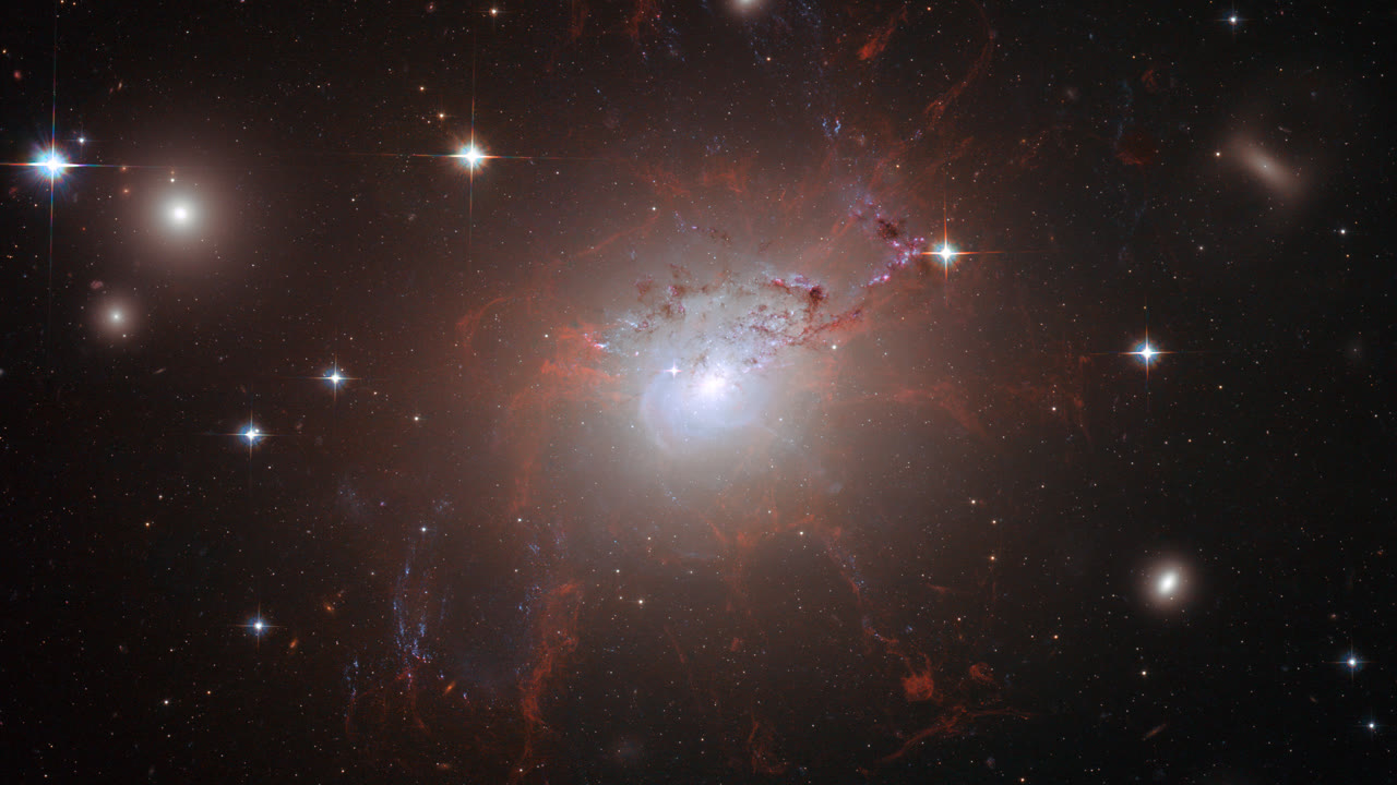 Galaxienhaufen NGC 1275, ein Gewimmel aus Sterneninseln