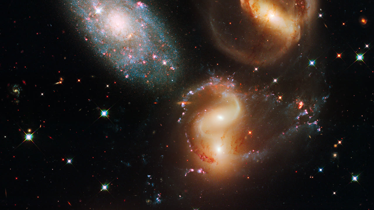 Stephans Quintett: Galaxien, die sich in die Quere kommen
